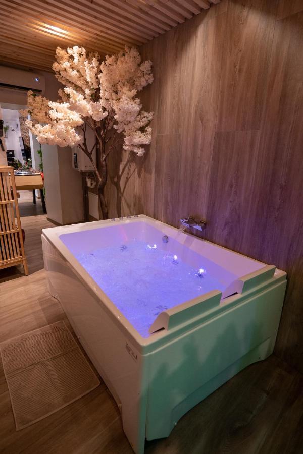 Capsule Thailande I Sauna I Balneo I Console I Jeux En Bois I Cinema I Cour Interieure Trith-Saint-Leger Dış mekan fotoğraf