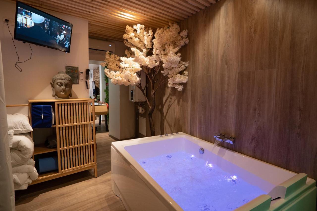 Capsule Thailande I Sauna I Balneo I Console I Jeux En Bois I Cinema I Cour Interieure Trith-Saint-Leger Dış mekan fotoğraf